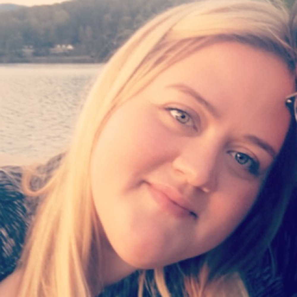 Meet your Posher, Anika